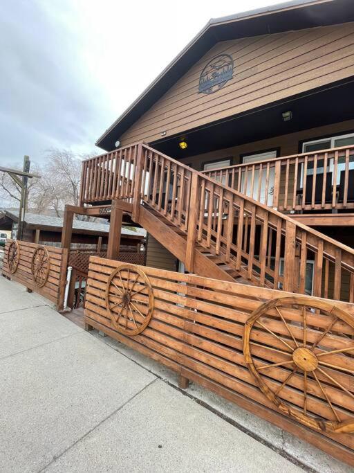 Parkway Yellowstone Guest House Apartment #3 Gardiner Dış mekan fotoğraf