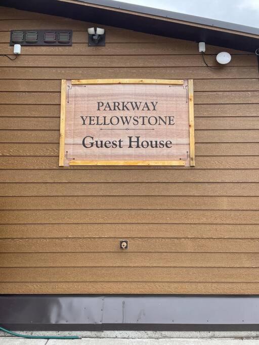 Parkway Yellowstone Guest House Apartment #3 Gardiner Dış mekan fotoğraf