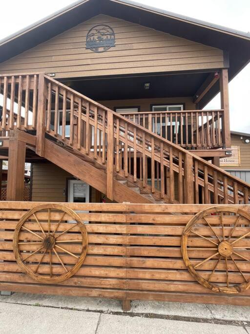 Parkway Yellowstone Guest House Apartment #3 Gardiner Dış mekan fotoğraf